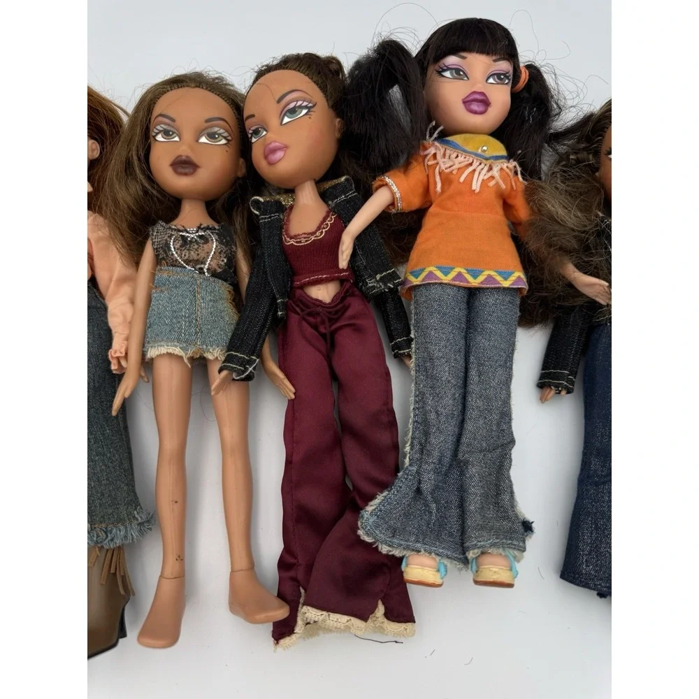 Lot Of 6 MGA Bratz Dolls Vintage‎ Y2K
